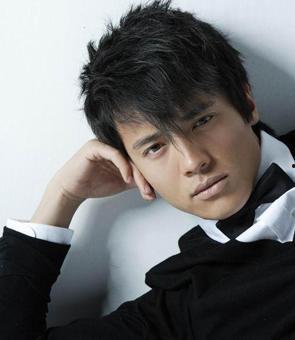 硬朗帅气的男明星,盘点那些硬朗帅气男明星的迷人魅力