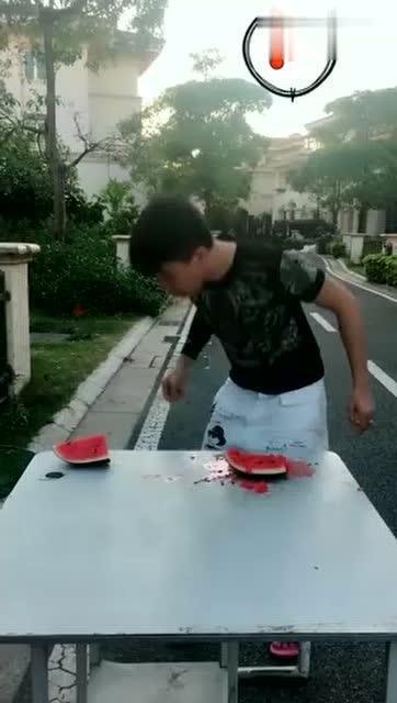 吃瓜大赛搞笑段子,吃瓜大赛中的欢乐段子大盘点