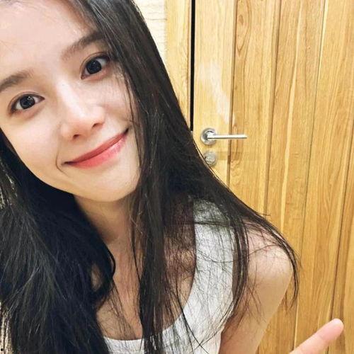 明星做头像好吗,打造个性头像的艺术之旅