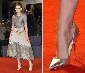 女明星穿猪笼鞋,女明星演绎猪笼鞋新风尚