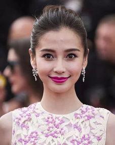 明星戴上仙女翅膀图片,仙女翅膀下的璀璨瞬间