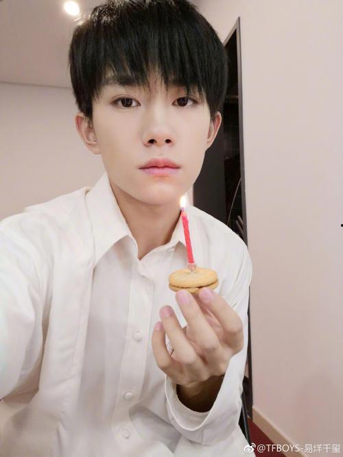 娱乐圈吃瓜猛料鹿晗,揭秘明星背后的故事